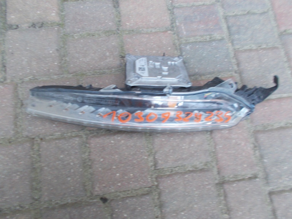 Купить Поворотник led delta левый 10307329234