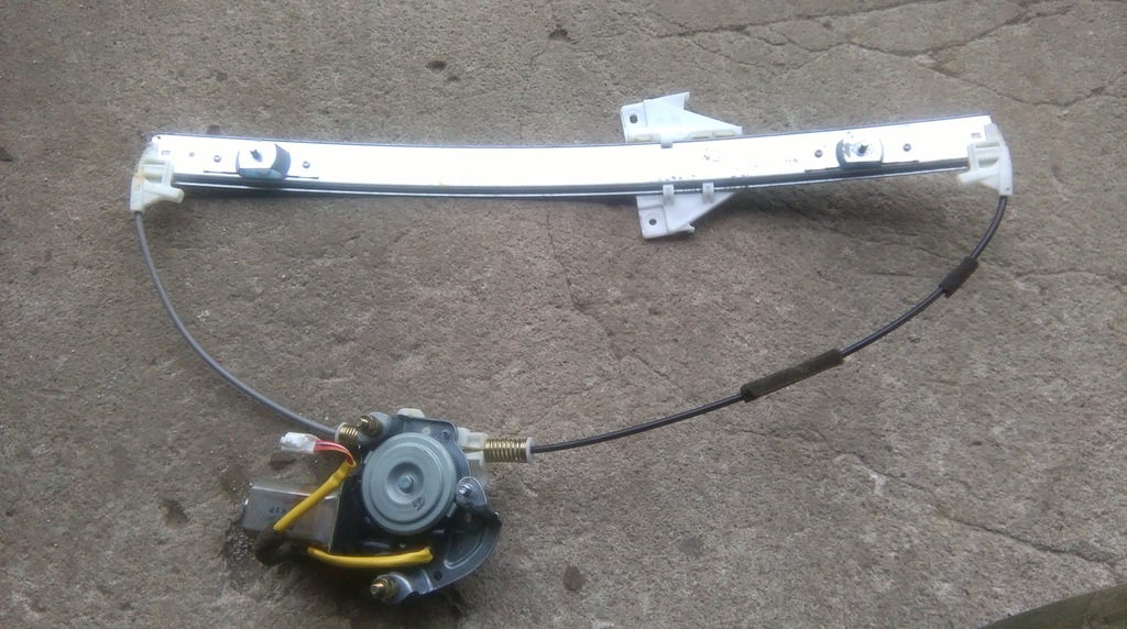 фото №1, Mazda mpv підйомник скло правий передній