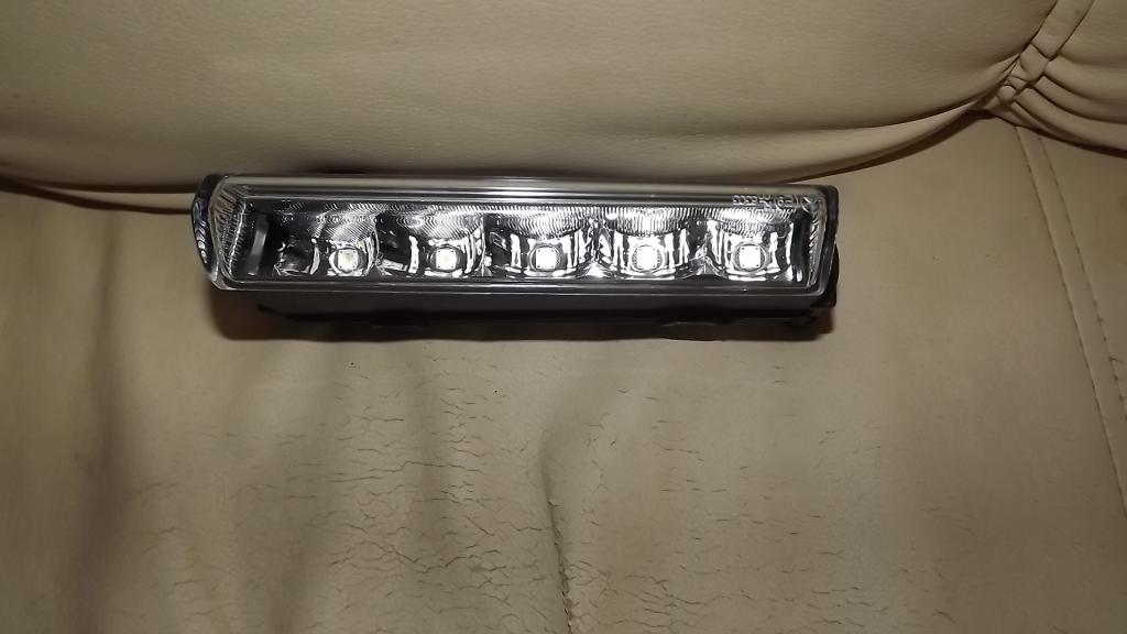 фото №1, Mercedes actros mp4 противотуманная фара led правый 2011-2015r