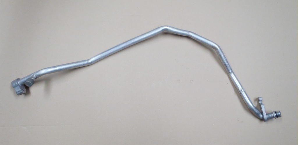 фото №1, Auris avensis t27 verso шланг трубка кондиционера