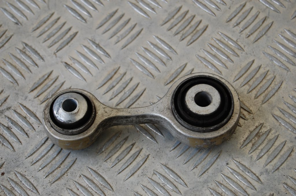 фото №1, Соединитель стабилизатора правый задняя bmw 6 f12 f13 4,0d