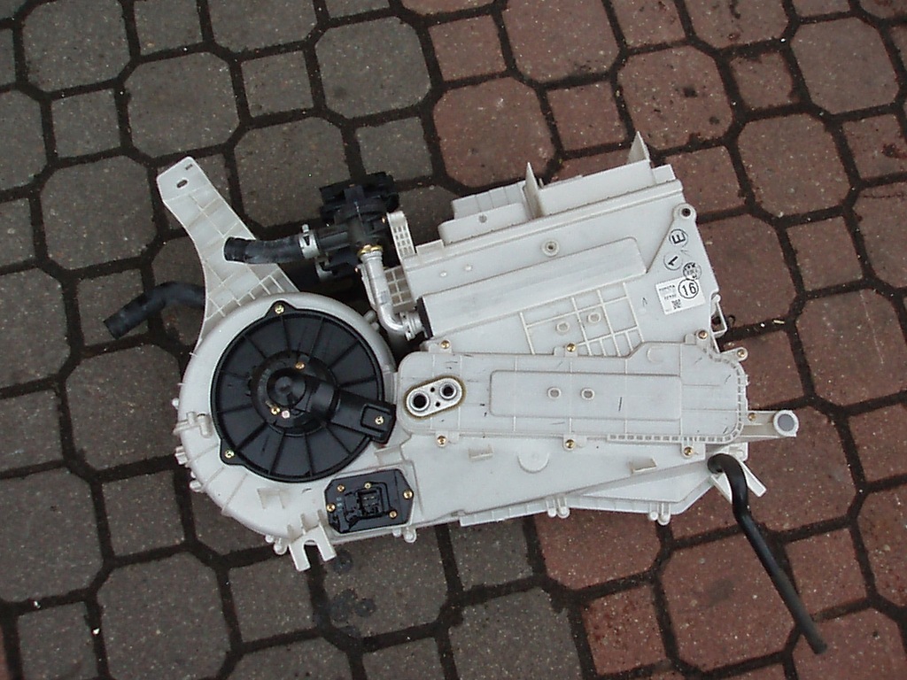 фото №1, Комплектная отопитель кондиционера задняя previa ii