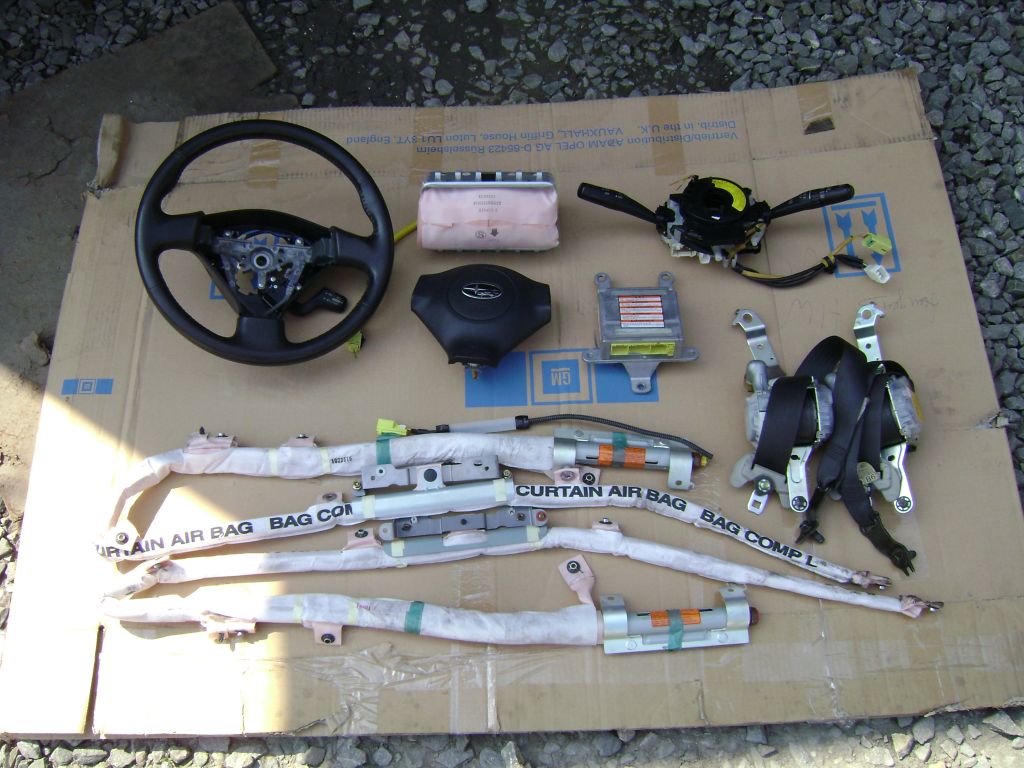 фото №1, Шторка безопасности левая lub правая subaru legacy 2003r-