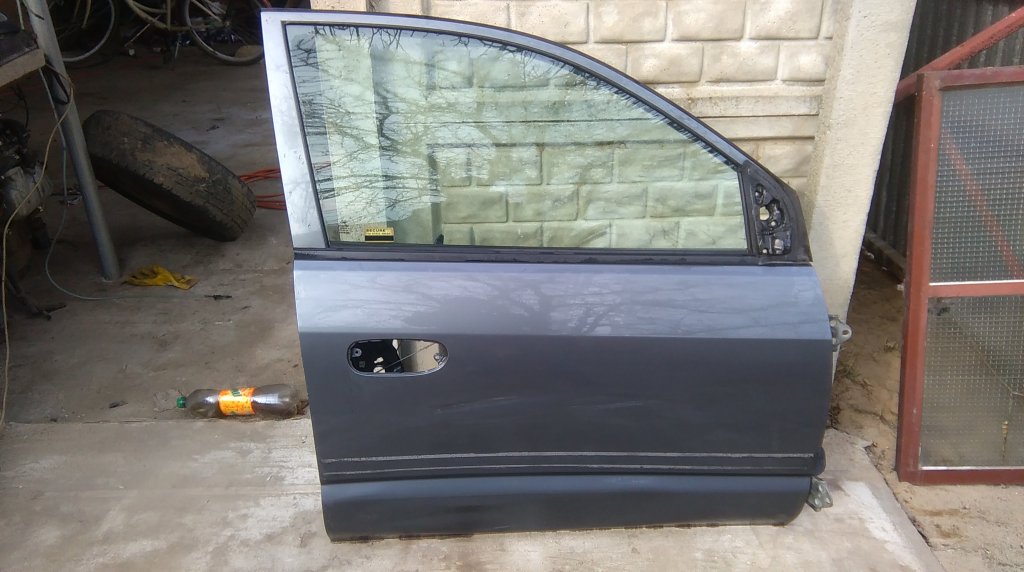 фото №1, Mitsubishi space star 98-05 дверь правое передние