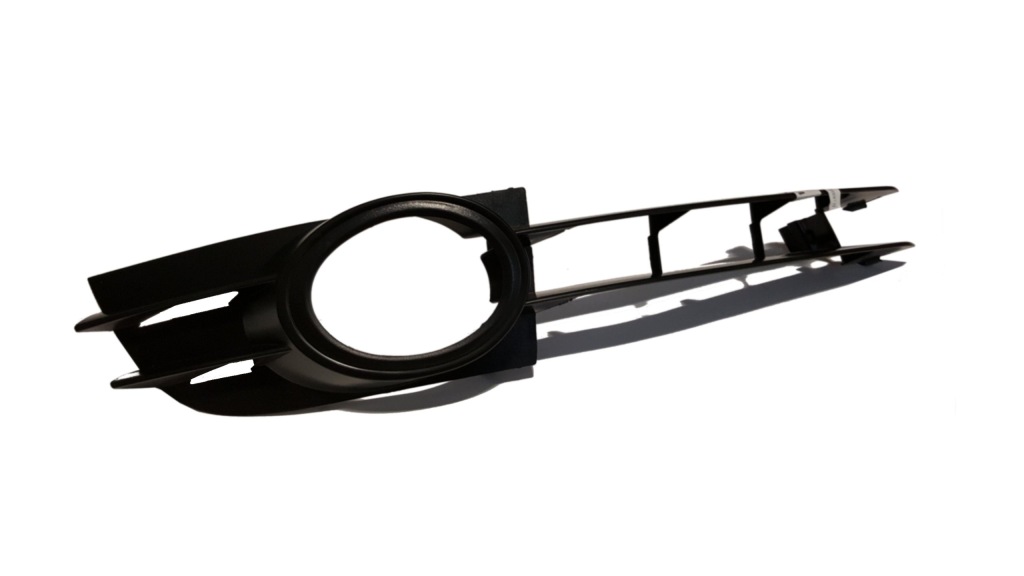 фото №1, Audi a6 c6 04 решётка радиатора решётка бампера правая противотуманная фара