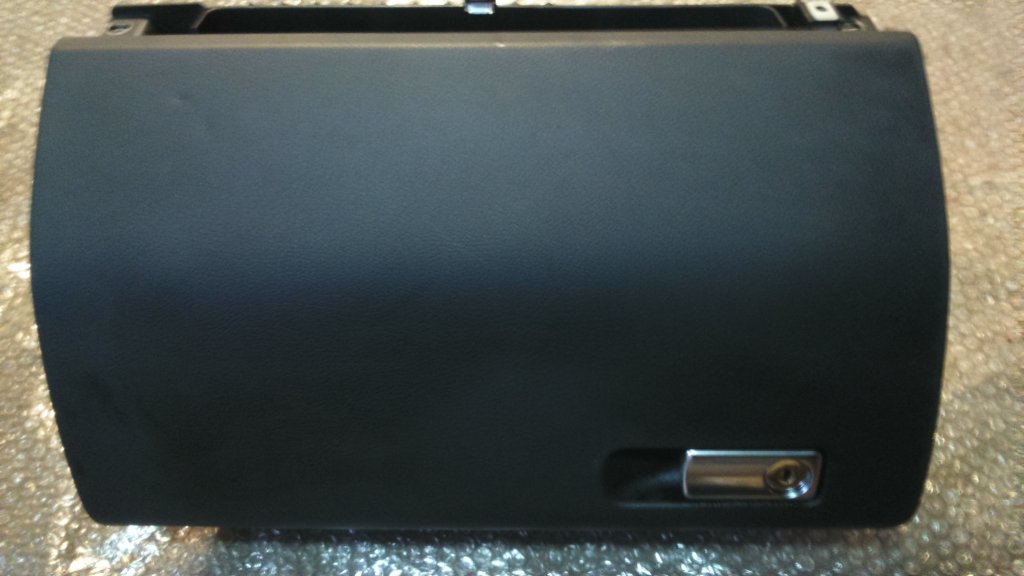 фото №1, Mercedes c w204 бардачок пассажира 204