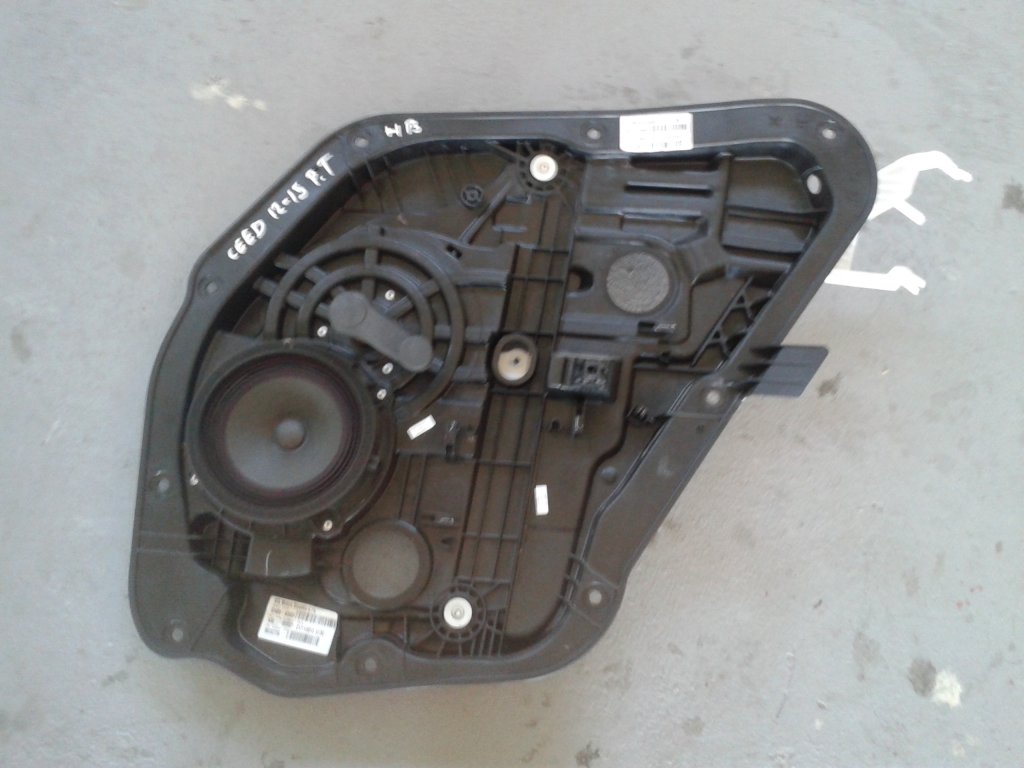 фото №1, Kia ceed ii 12- hb підйомник скло права задня задня