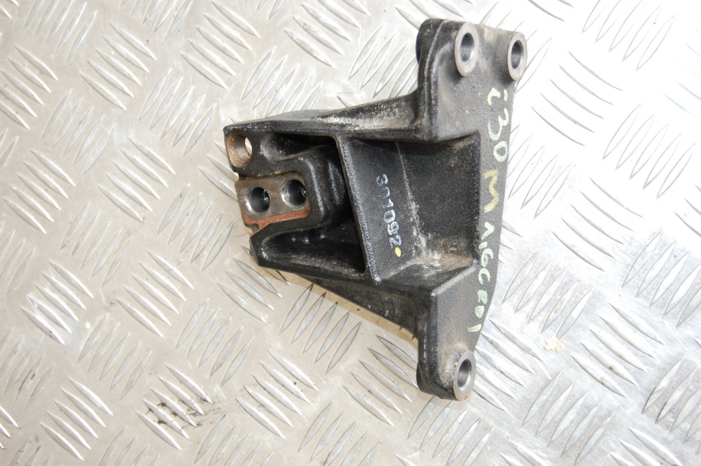 фото №1, Кронштейн кронштейн двигуна hyundai i30 2014