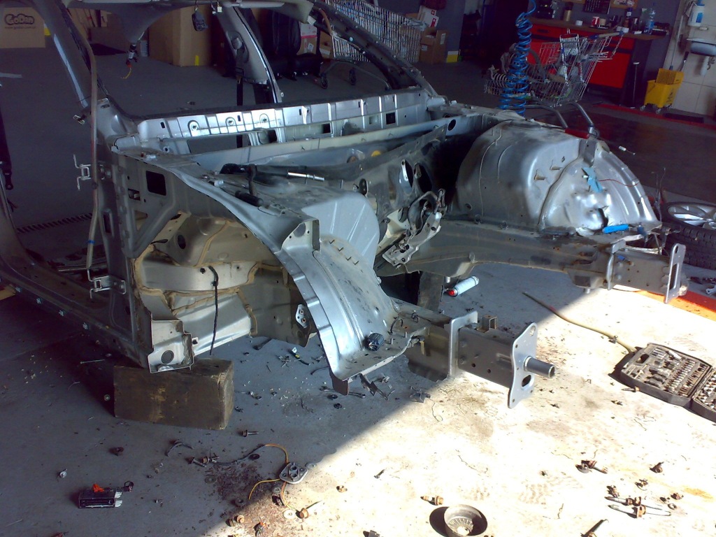 фото №2, Hyundai genesis lim. 2008 2013 четверть передняя перед