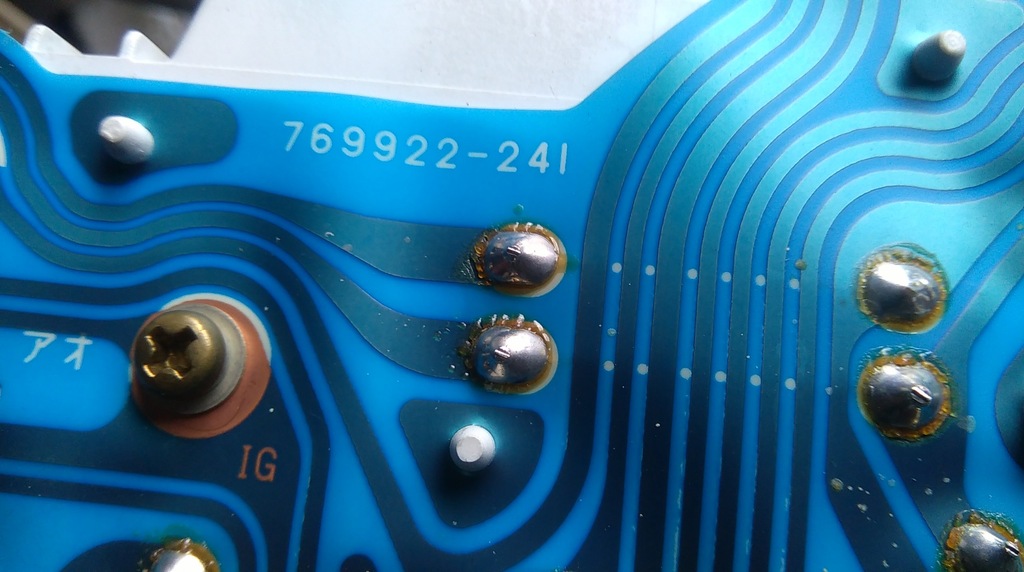 фото №5, Mitsubishi space runner 2.4 gdi счетчик