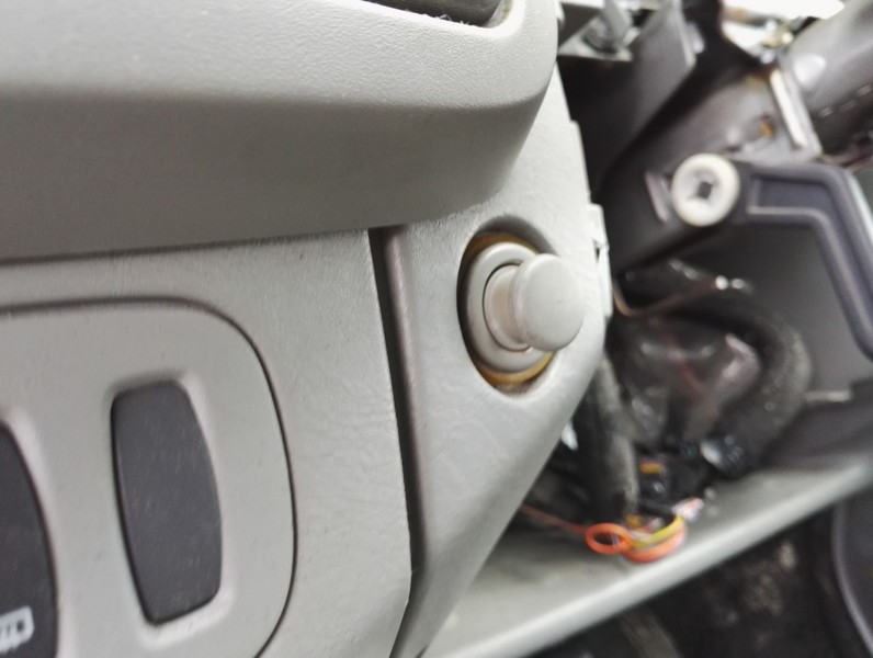 фото №13, Переключатель центрального замка trafic vivaro 07-14