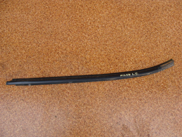 фото №1, Toyota hilux 07r молдинг zbierająca задняя левый