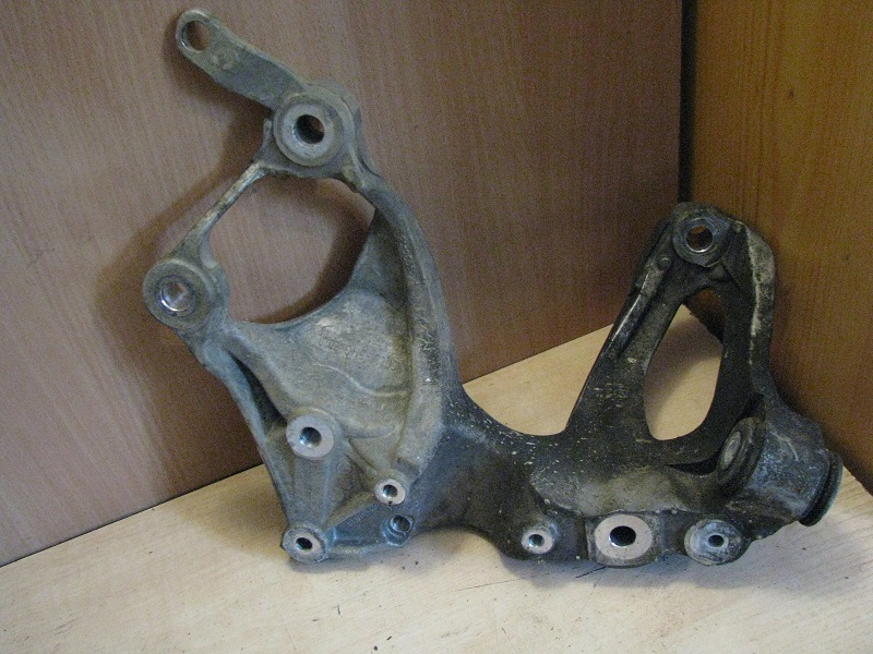 фото №1, Кронштейн кронштейн подрамник honda civic viii ufo 06-11 die