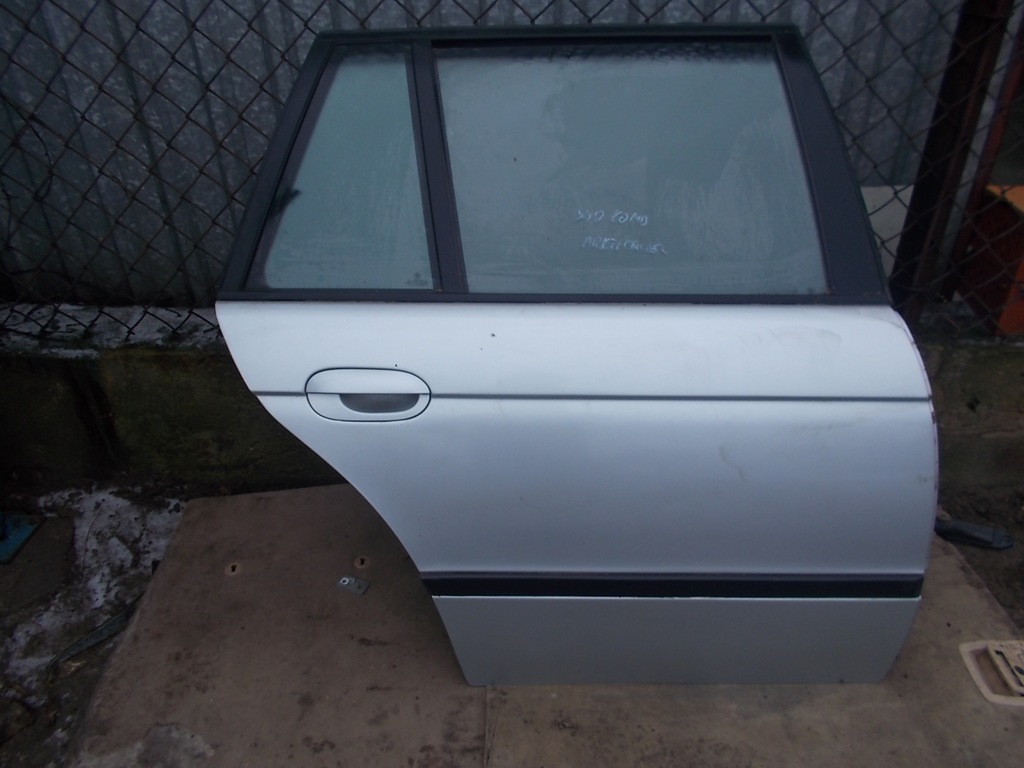 фото №1, Двері праве задні bmw e39 kombi arkticsilber
