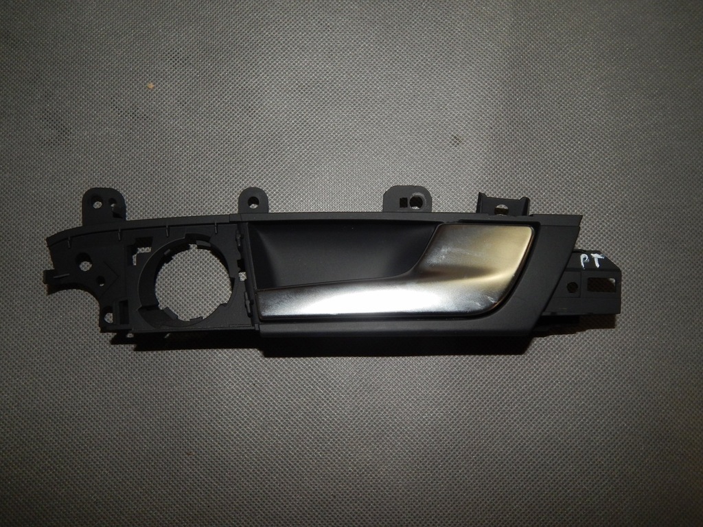 фото №1, Audi a3 8p 11r ручка дверь правый задняя 8p4837020d