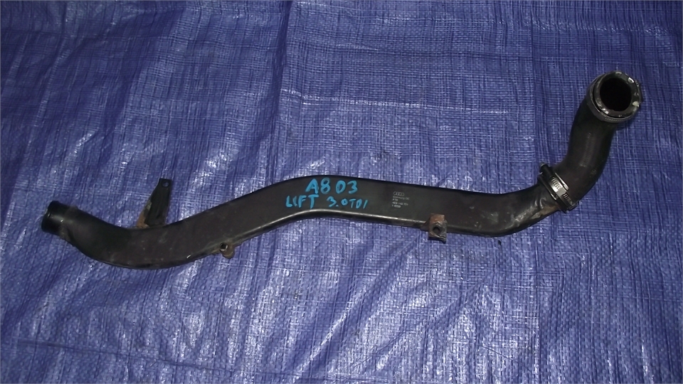 фото №1, Audi a8 d3 lift 3.0 tdi wąż интеркулер 4e0145731