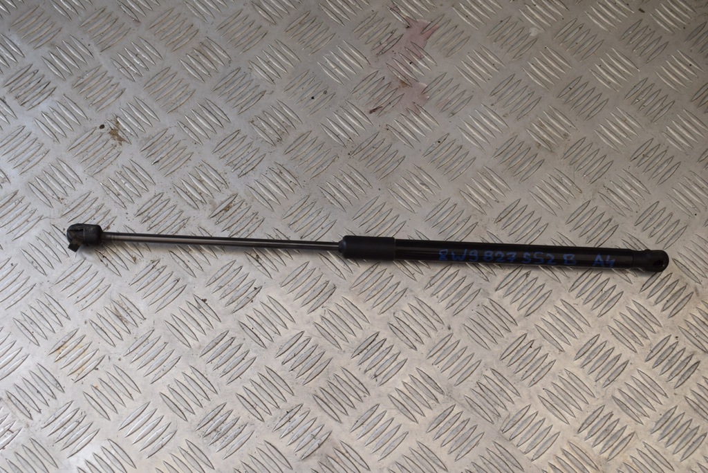 фото №1, Привід кришки задня audi a4 8w0 b9 8w9827552b