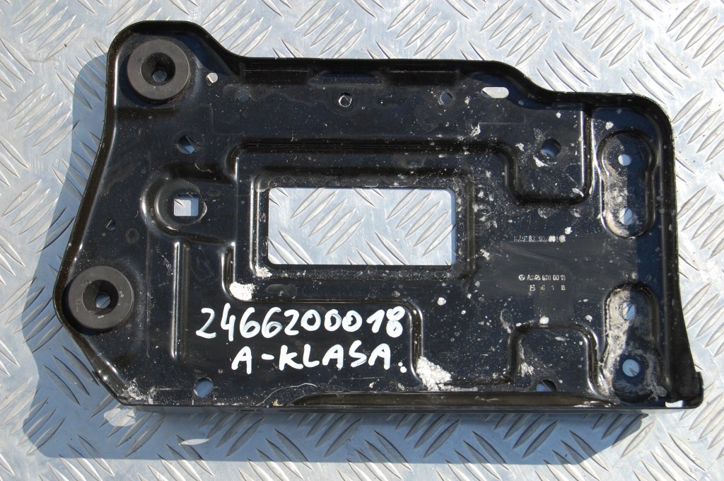 фото №1, Основание аккумулятор mercedes a-klasa w176 2016