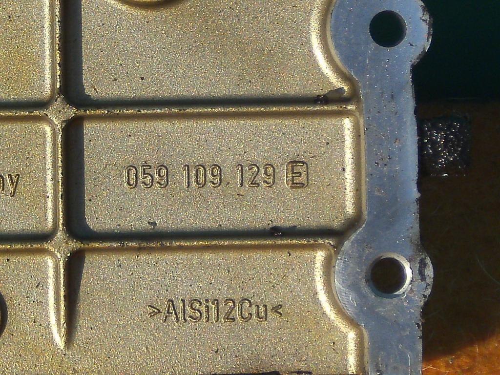 фото №2, 3.0 tdi крышка защита корпус распределительного вала 059109129e