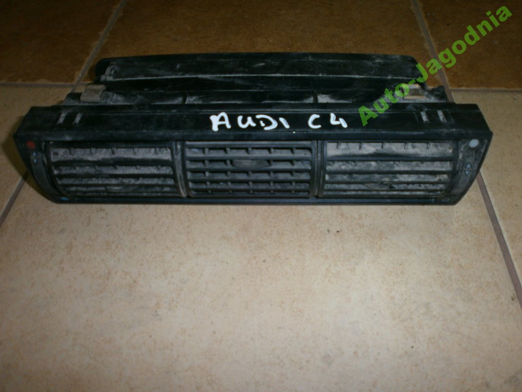 фото №1, Audi c4 решётки обдув середина