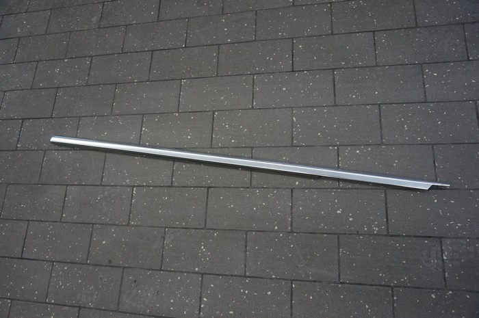 фото №1, Mercedes e w207 молдинг дверь левый задняя хром