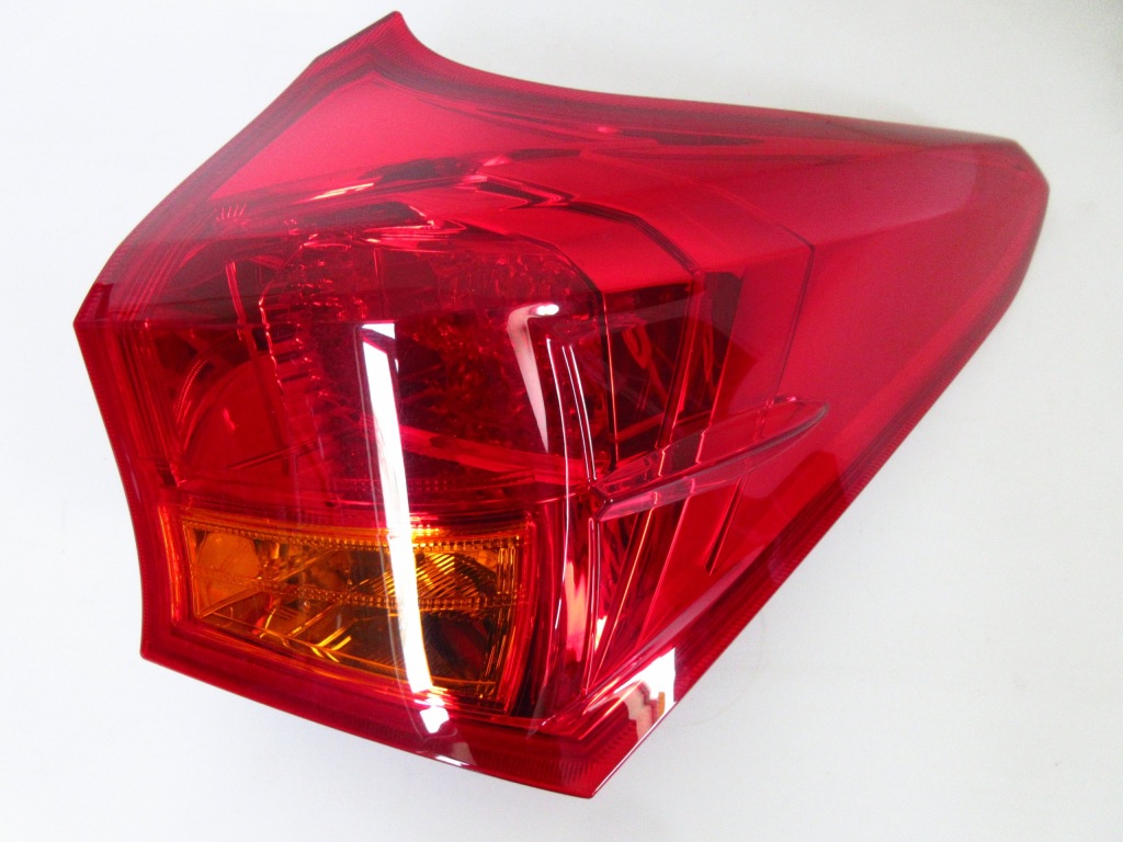 Купити Auris 2 універсал гібрид led фара задній правий