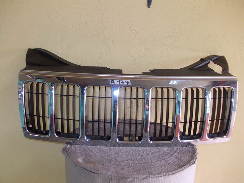 фото №1, Решітка радіатора решітка радіатора jeep grand cherokee wk