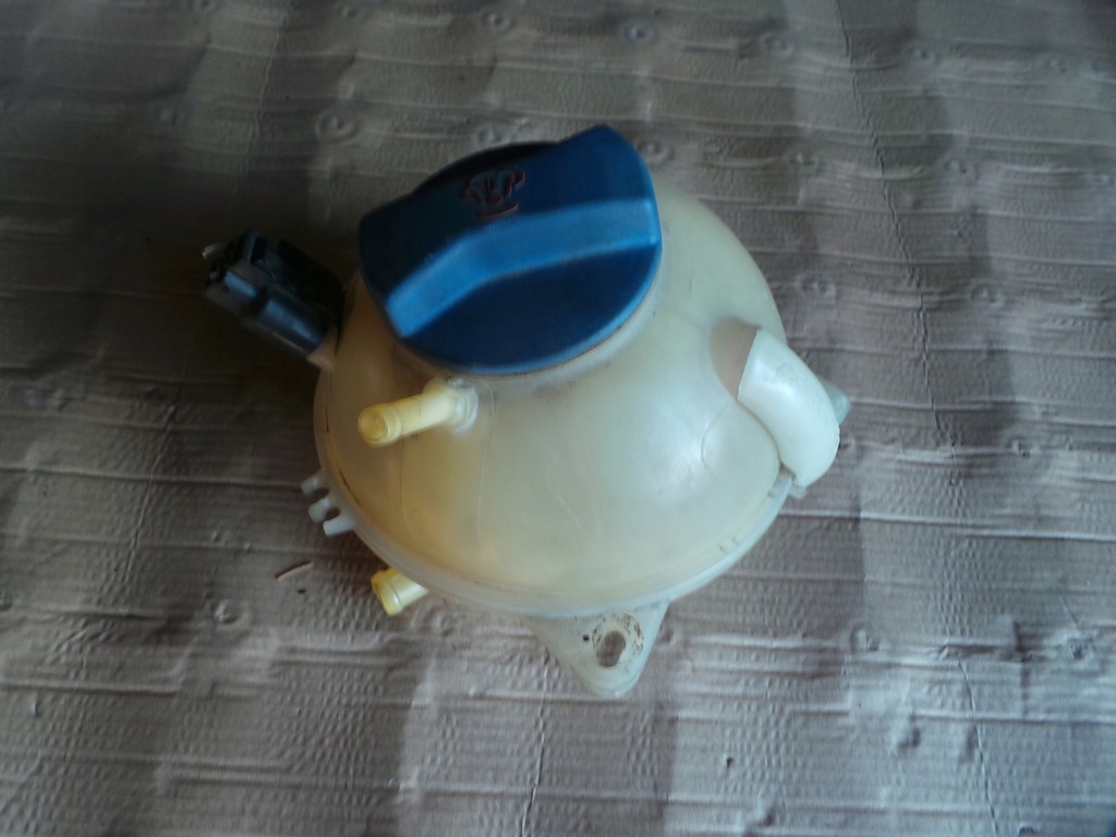 фото №4, Бачок расширительный vw new beetle 1c0121403a