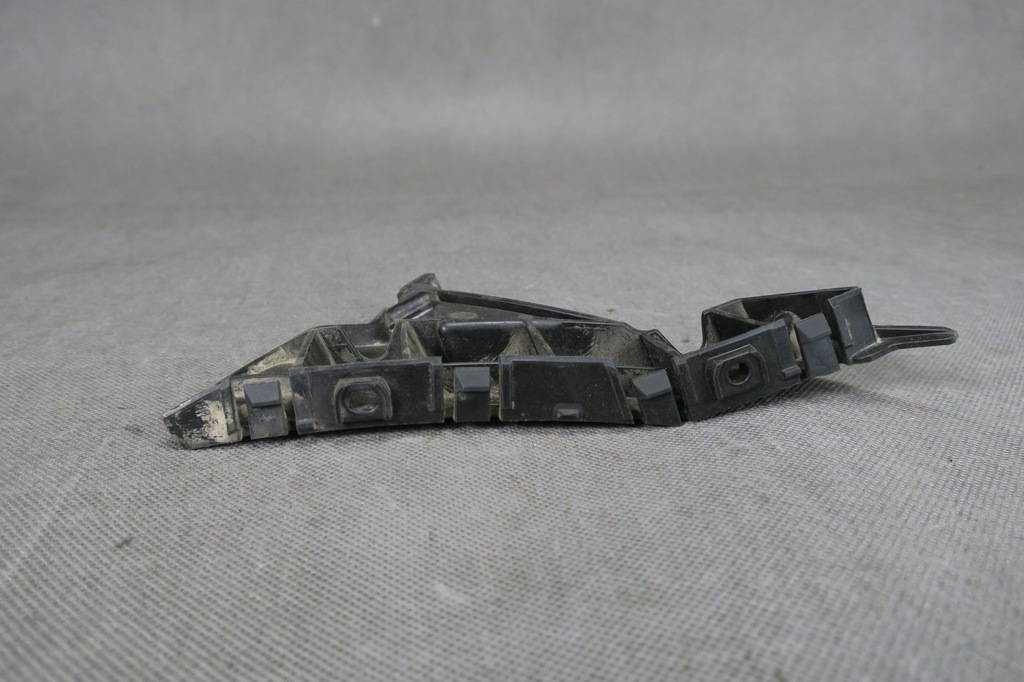 фото №16, Audi ttrs 8s направляющая бампера задняя правый 8s0807572