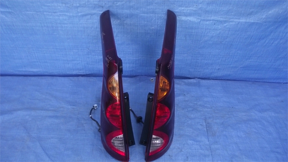 фото №1, Nissan note lift лампа правая задняя задняя