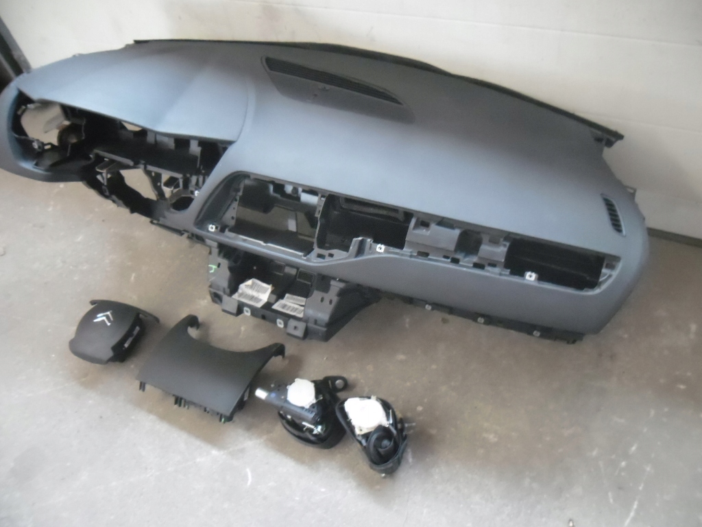 фото №3, Citroen c5 iii 2014 приборная панель ремни air bag оригинал