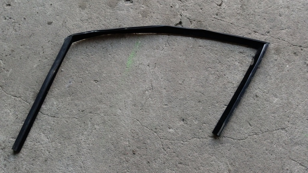 фото №1, Bmw 5 e60 sedan прокладка дверь левый перед