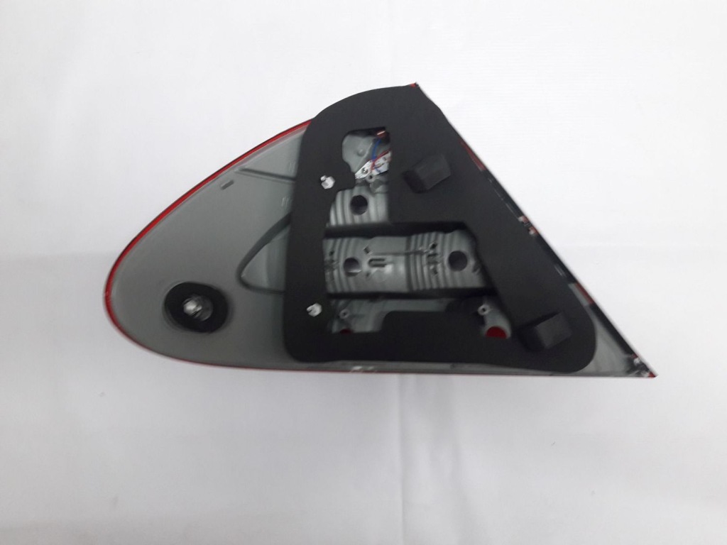 Фара задняя задний  mercedes w211 06-09 avantg led правый Доставка