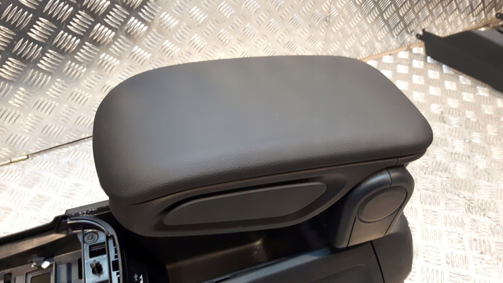 фото №10, Mini f60 countryman консоль підлокітник тунель