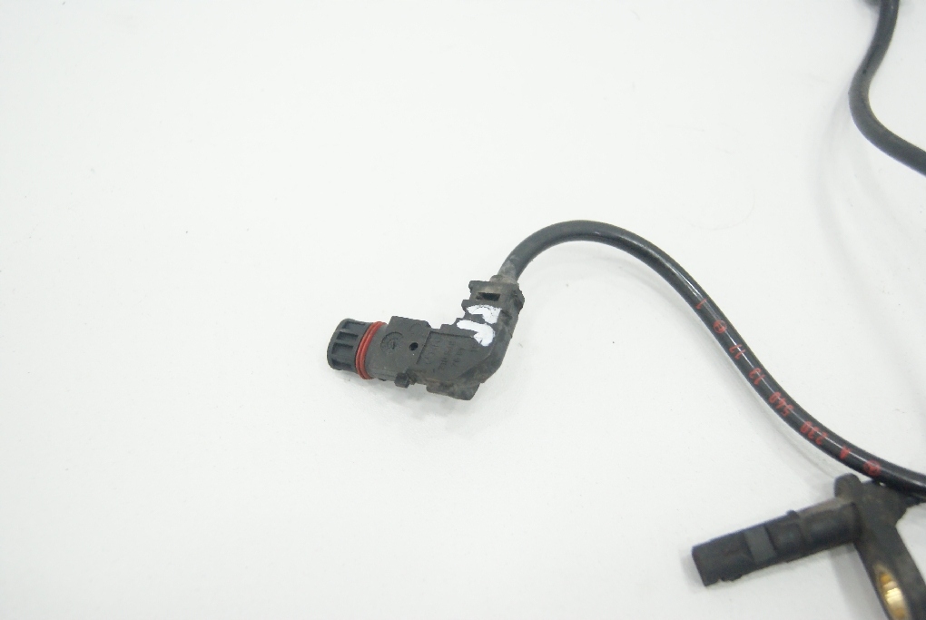 Датчик abs передні  a2305401317 mercedes sl350 r230 в Україні