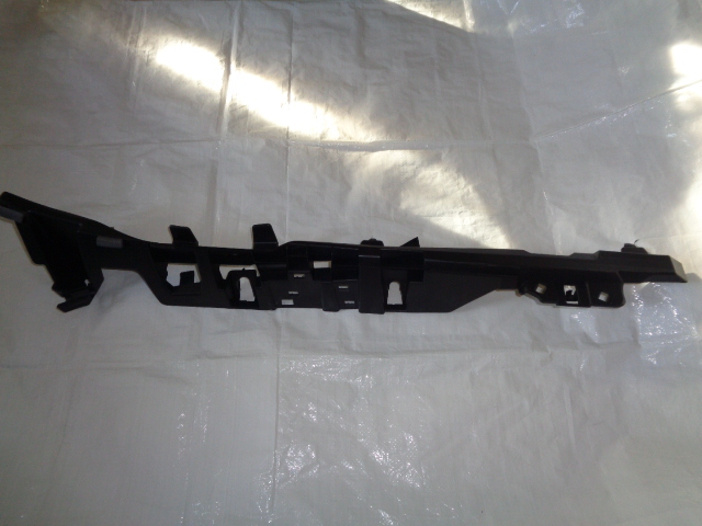 Купити 5008 ii 17- кронштейн пластик ліва 9815361380