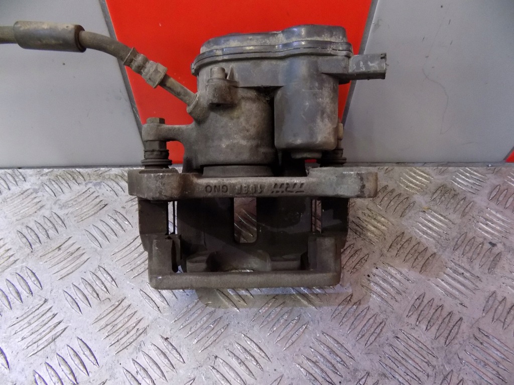 фото №4, Суппорт тормозной правый задняя audi a8 d4