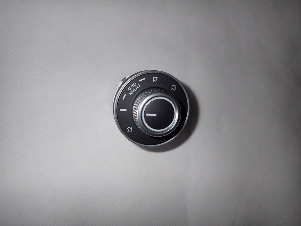 фото №1, Dw touareg 7p переключатель подвеска 7p1927135