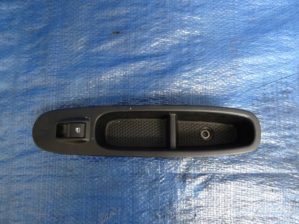 фото №1, Кнопка панель скло правий lancia ypsilon ii 11r-