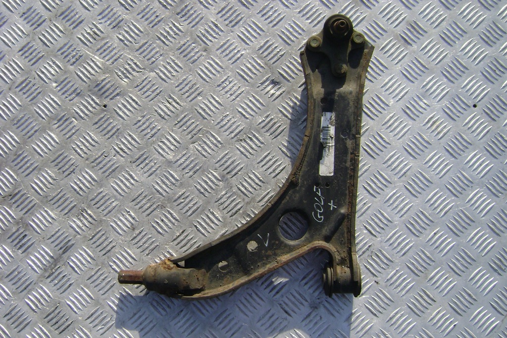 фото №1, Vw golf v plus - рычаг левый