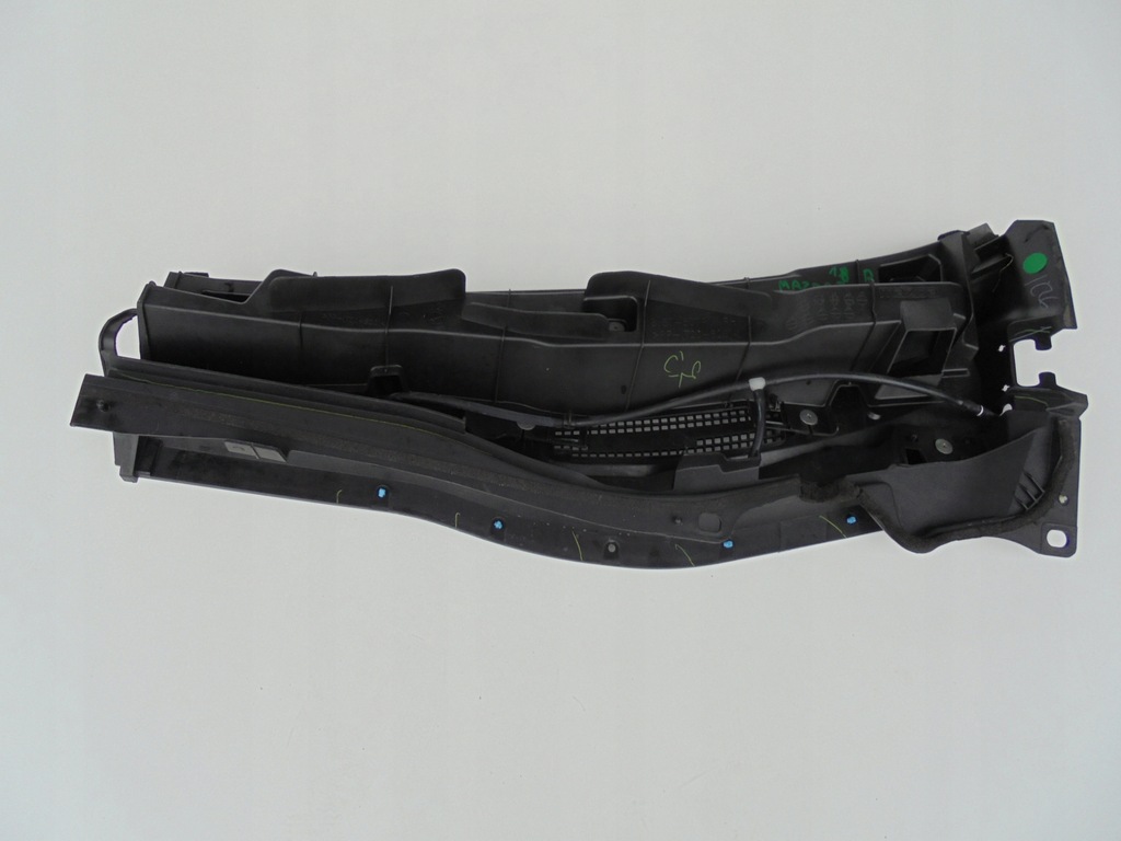 фото №8, Mazda 3 iii жабо правое пластиковый bjs7507x1