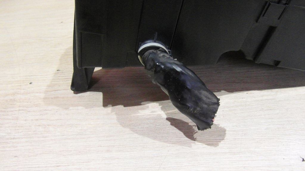 фото №4, Коробка корпус предохранителей isuzu d-max 08r