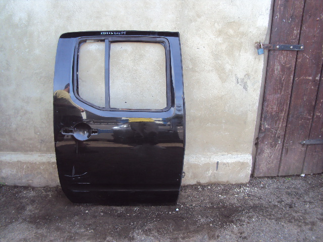 фото №1, Дверь правый задняя nissan navara d40