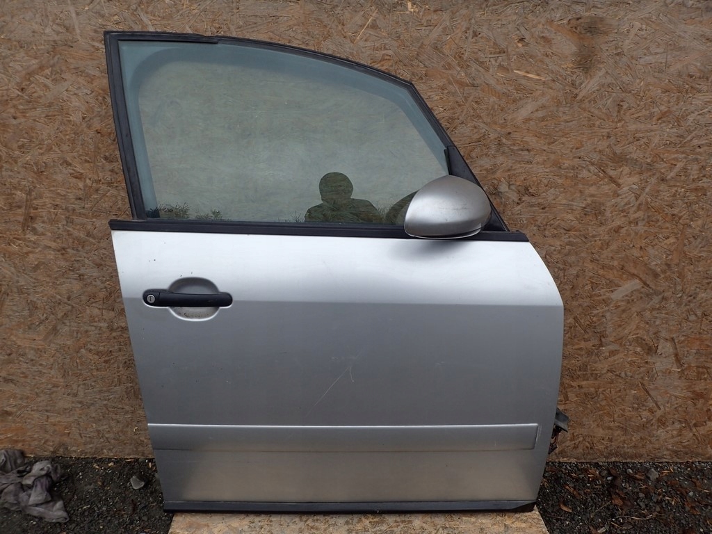 фото №1, Дверь правое передние правый перед audi a2 8z