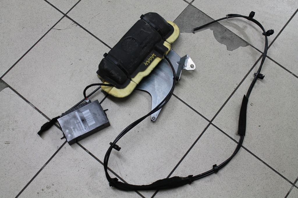 фото №1, Volvo v70 xc70 2008-11mechanizm подъёма крышки