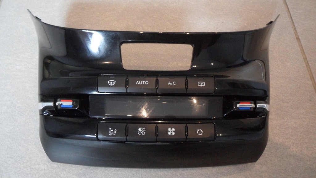 фото №1, Панель клімат-контроль do peugeot 208