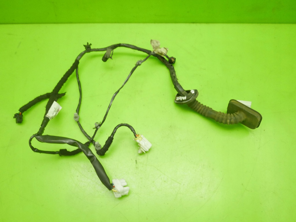 фото №9, Джгут двері перед права volvo s40 i sedan 95-99