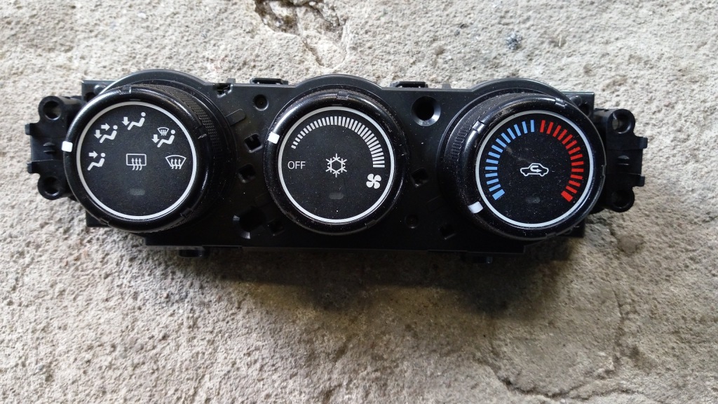 фото №1, Mitsubishi lancer 07-14 панель обдув