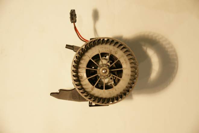 фото №6, Воздуходувка вентилятор bmw 5 e60 e61 6 e63 e64 europa