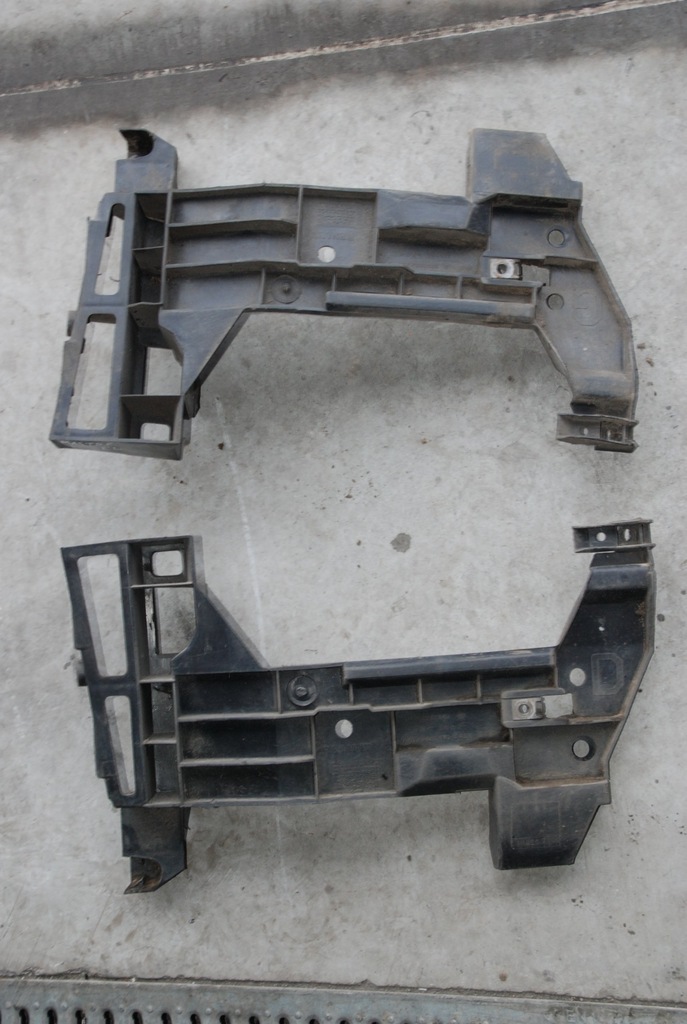 фото №1, Напрямна бампера задня l/p renault master ii 2008